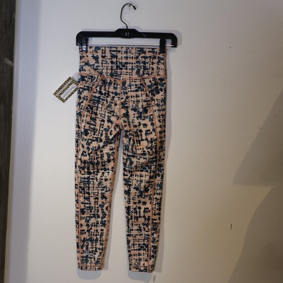 Sweary Betty Pink Leggings Size XS - Picture 3 of 5